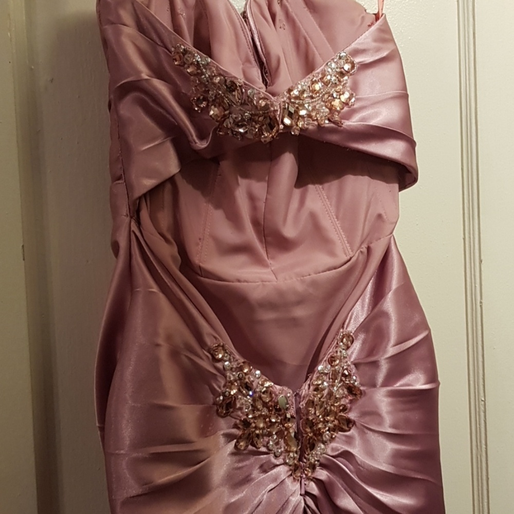 Gown - Picture 2 of 2